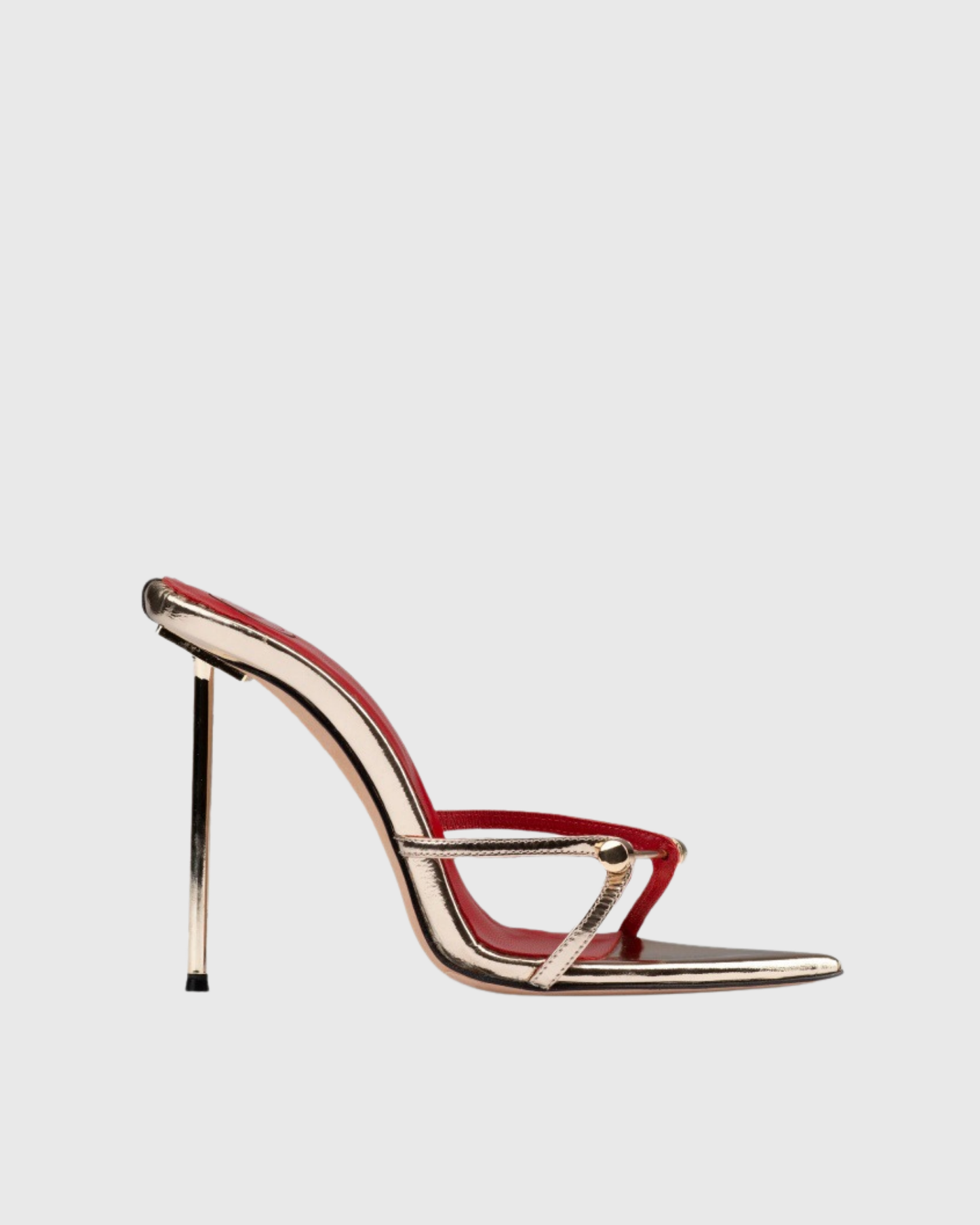 Sang Cutout Nail Slippers In Gold