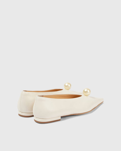 Savia Pearl Leather Pumps In White