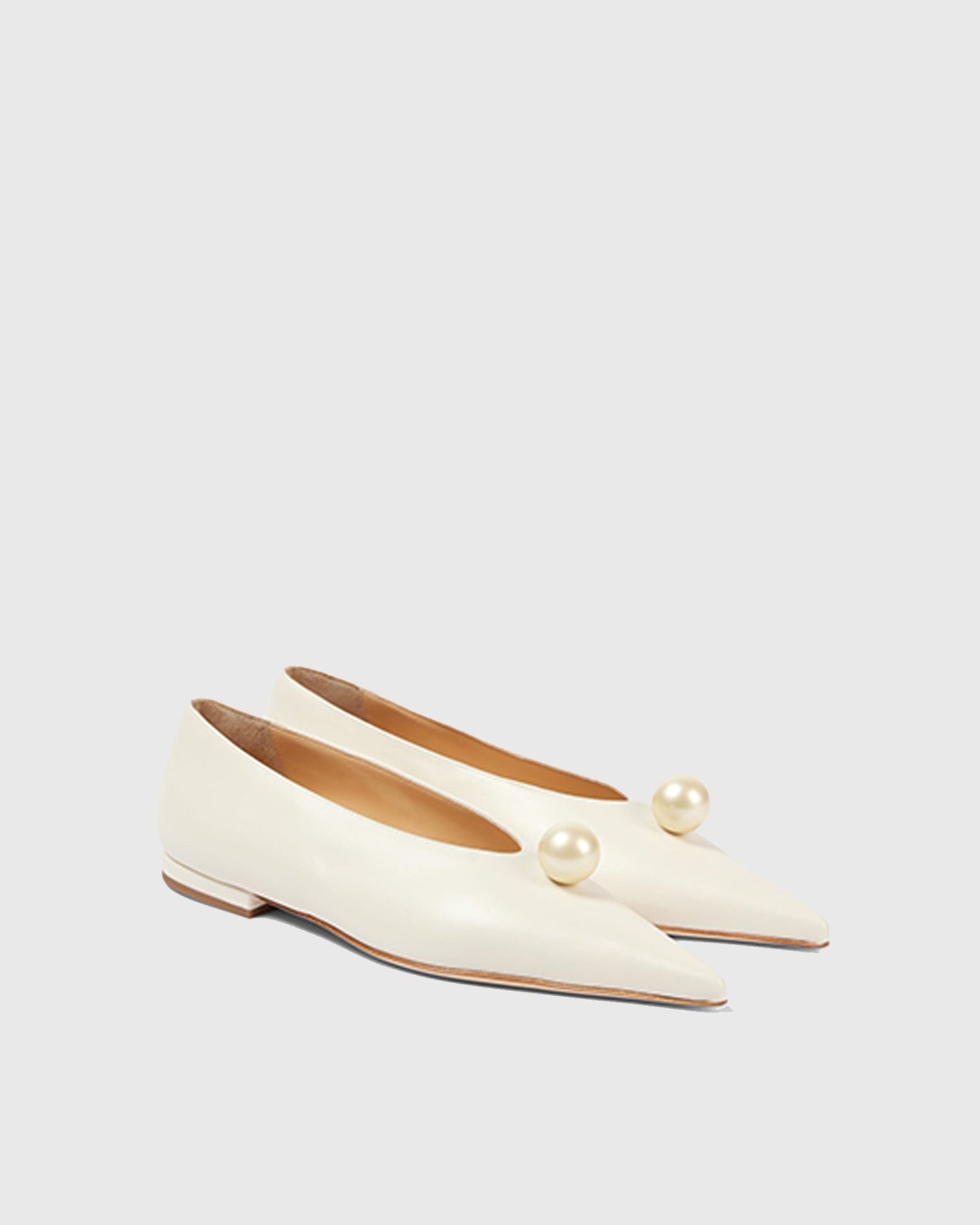 Savia Pearl Leather Pumps In White