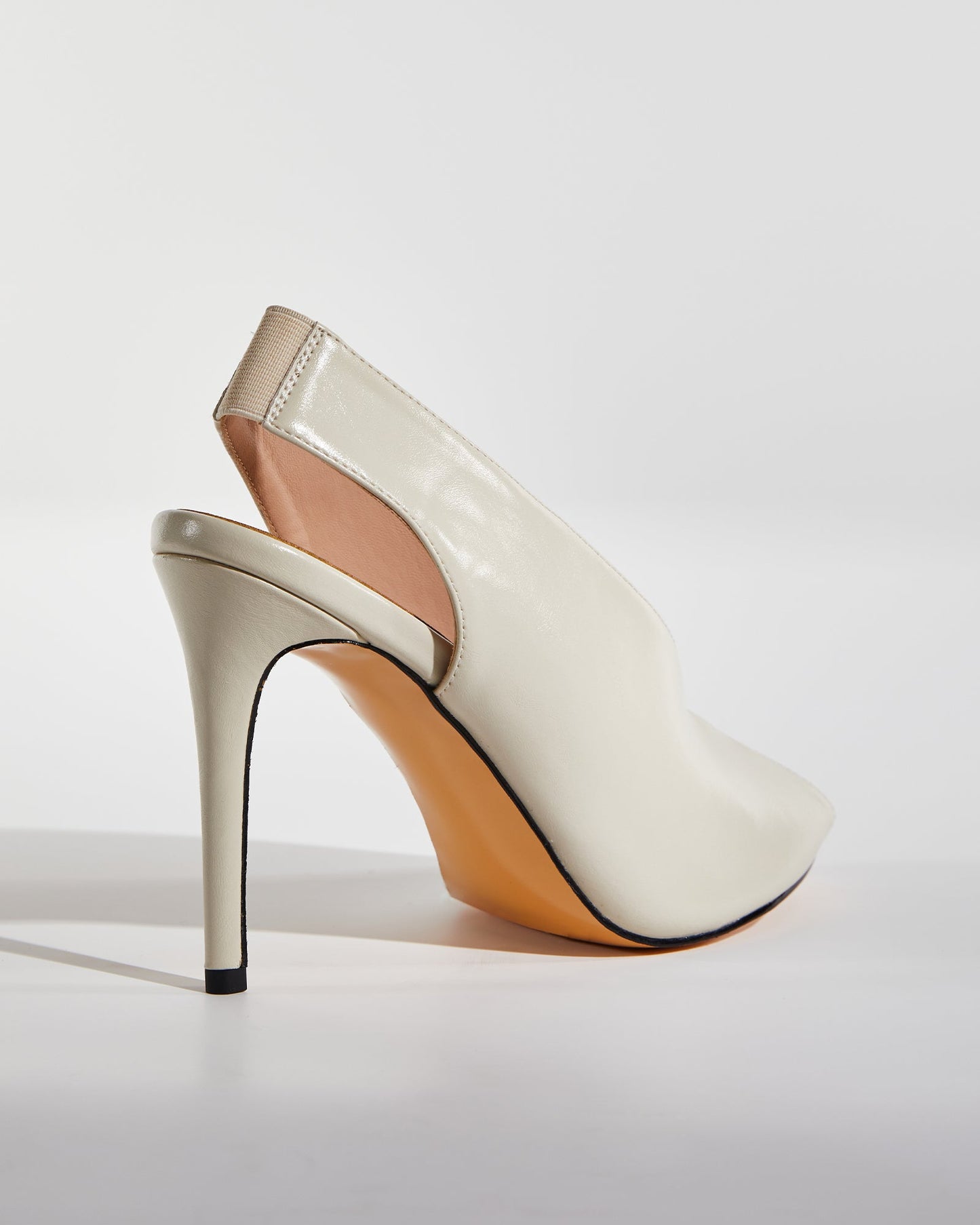 Seiko Fish Mouth Slingback Pumps In White