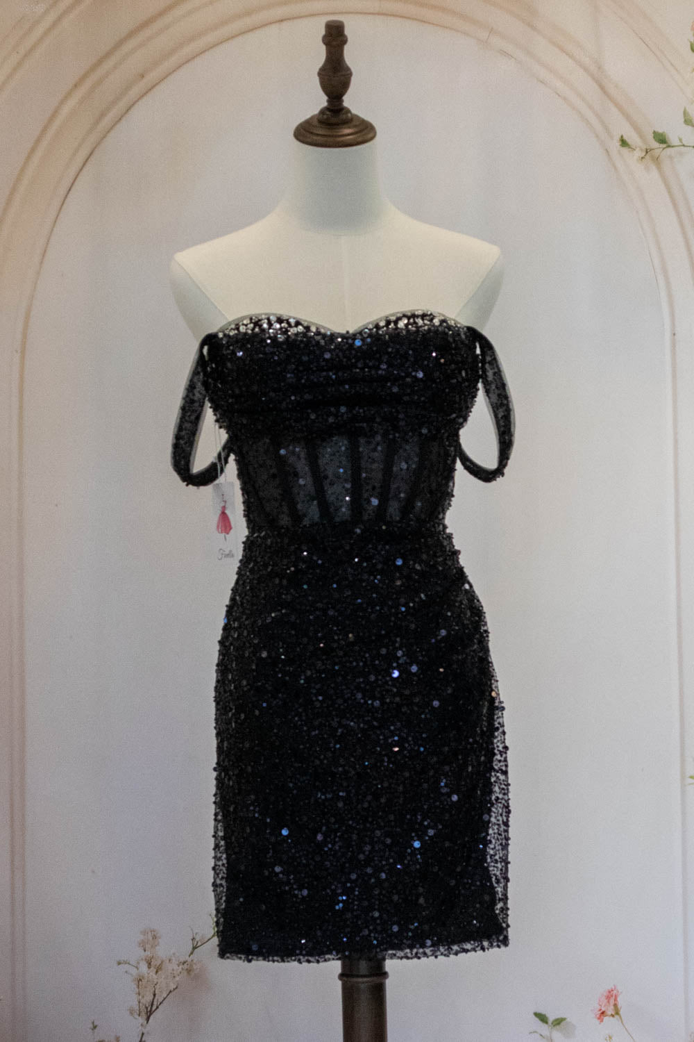 Sparkly Black Straps Short Tight Homecoming Dress with Sequin