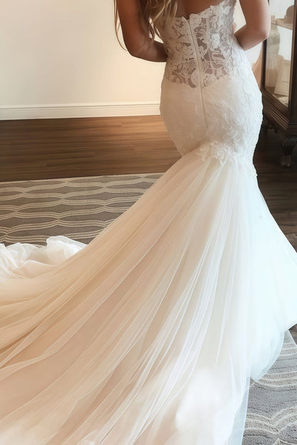 Sweetheart Lace Mermaid Wedding Dress With Tulle Train