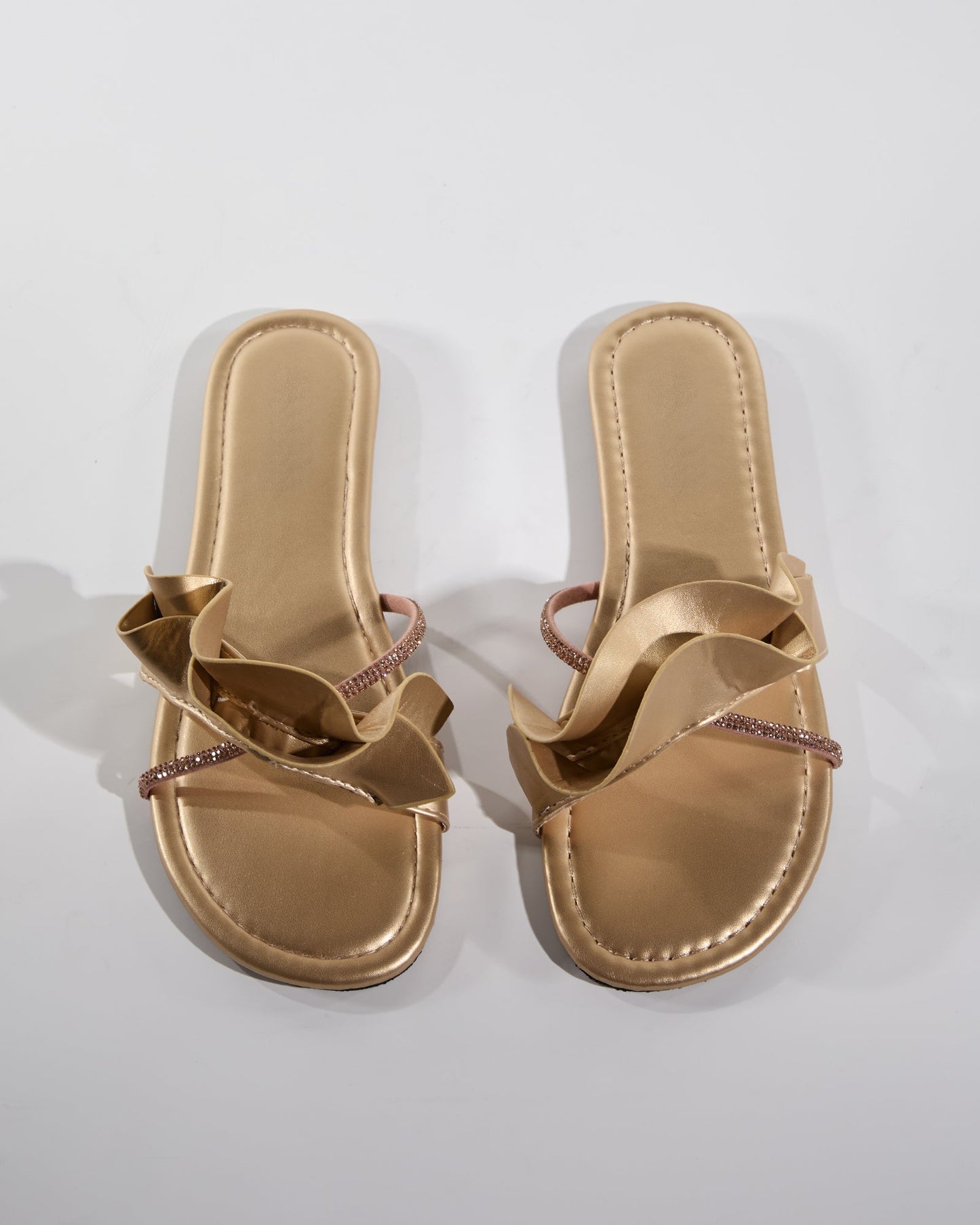 Tiana Ruffle Slippers In Gold