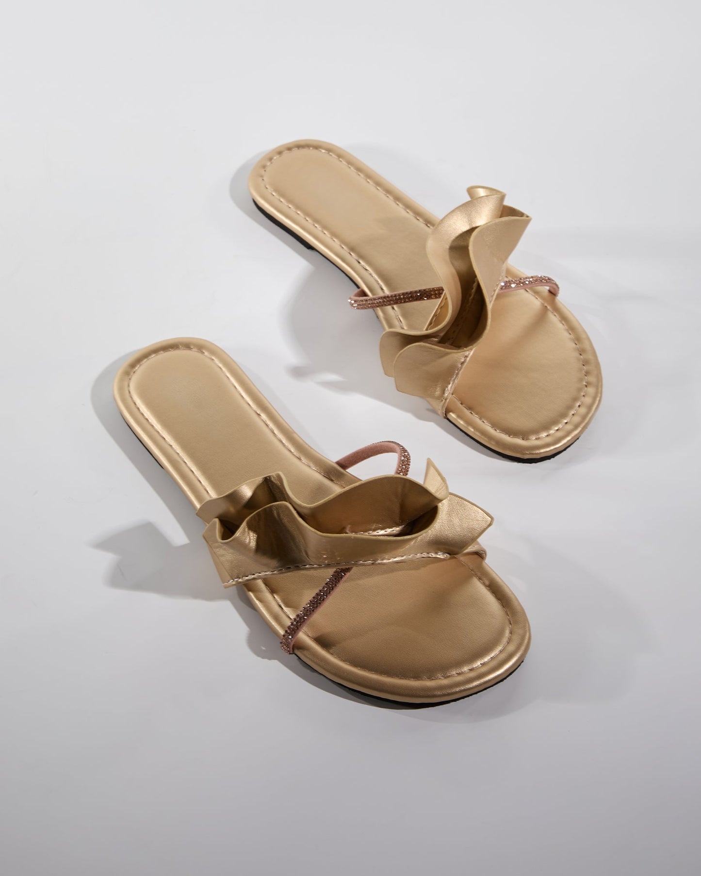 Tiana Ruffle Slippers In Gold