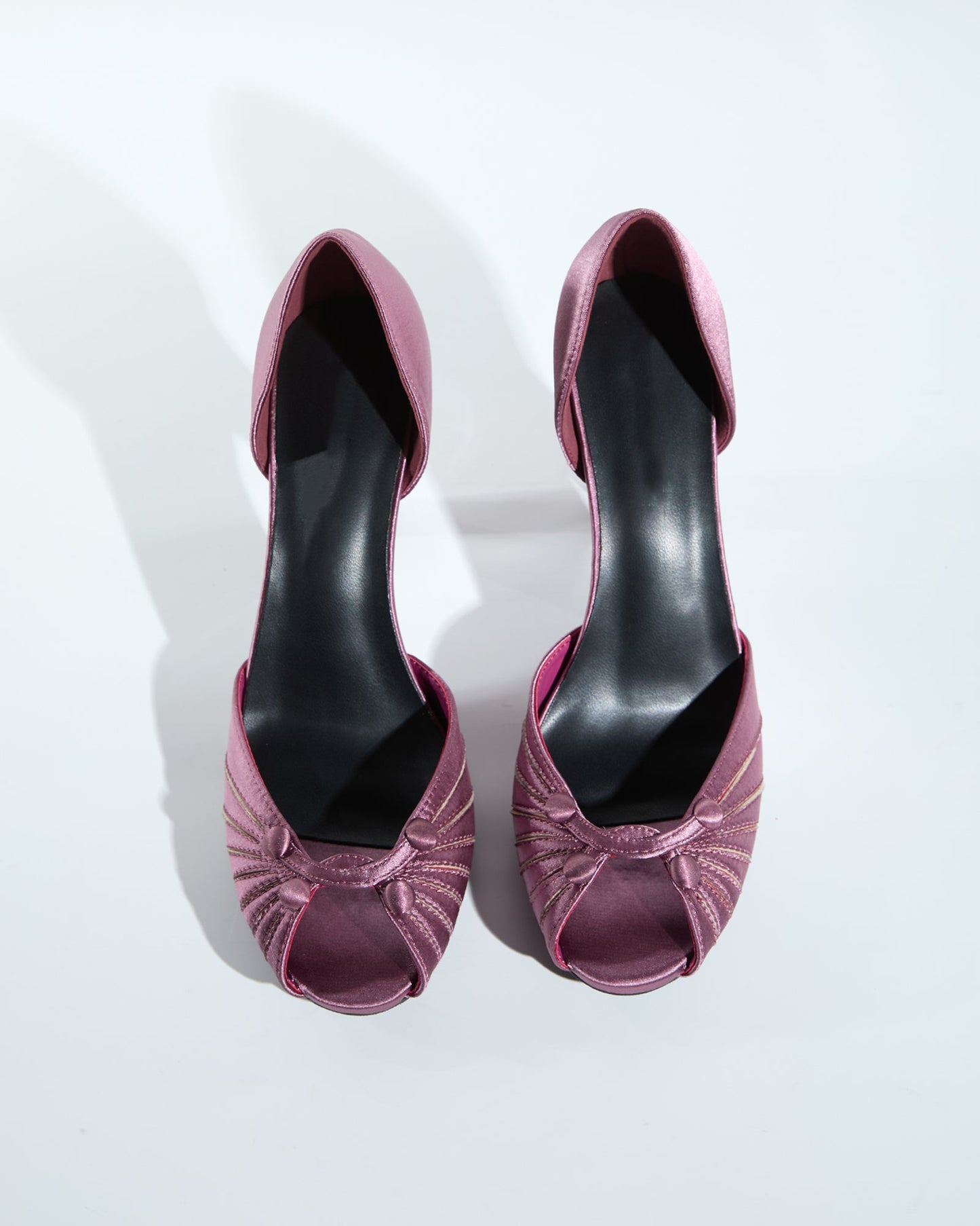 Valor Vintage Knot Ruch Pumps In Violet