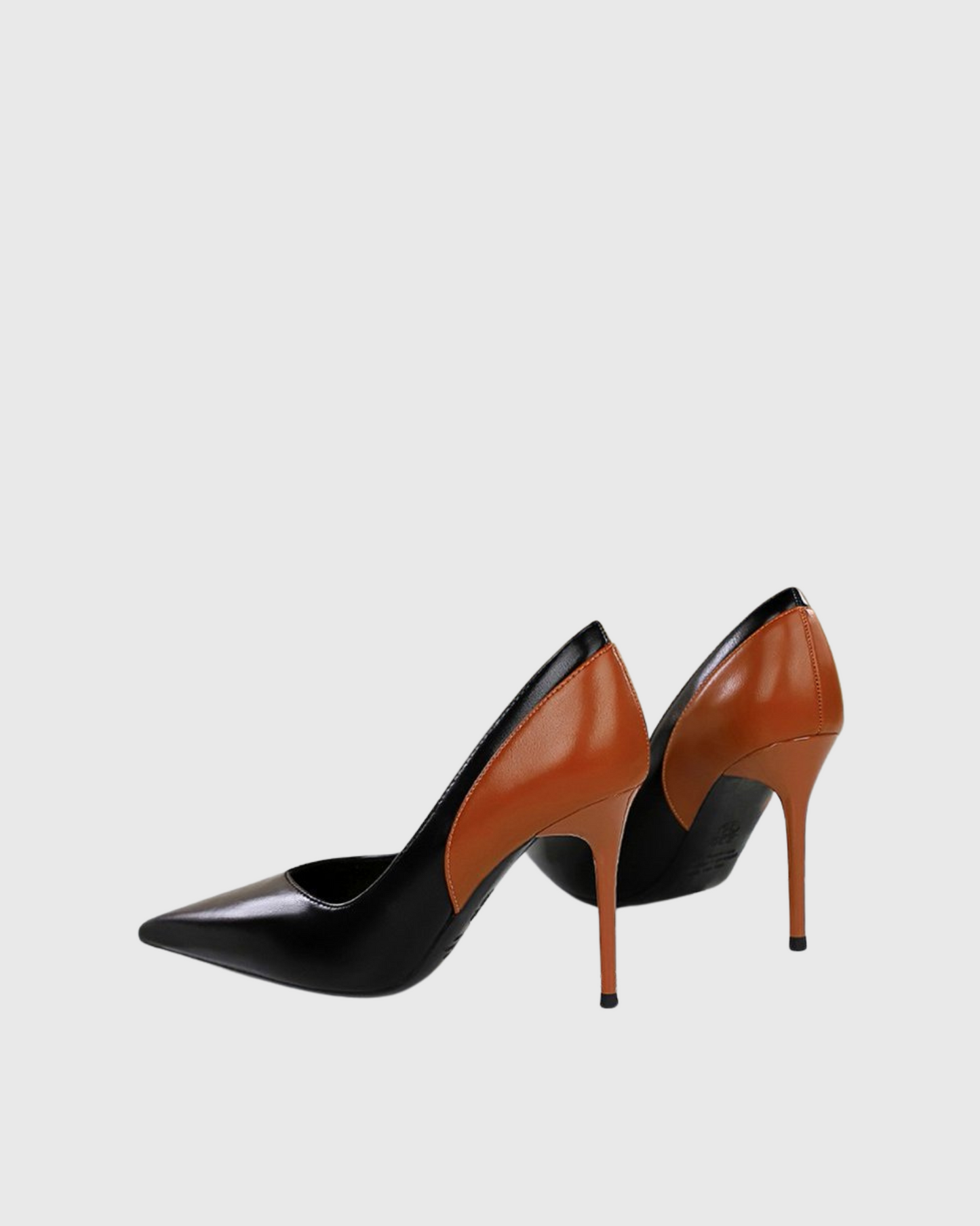 Zahrah Two Tone Splicing Pumps In Black