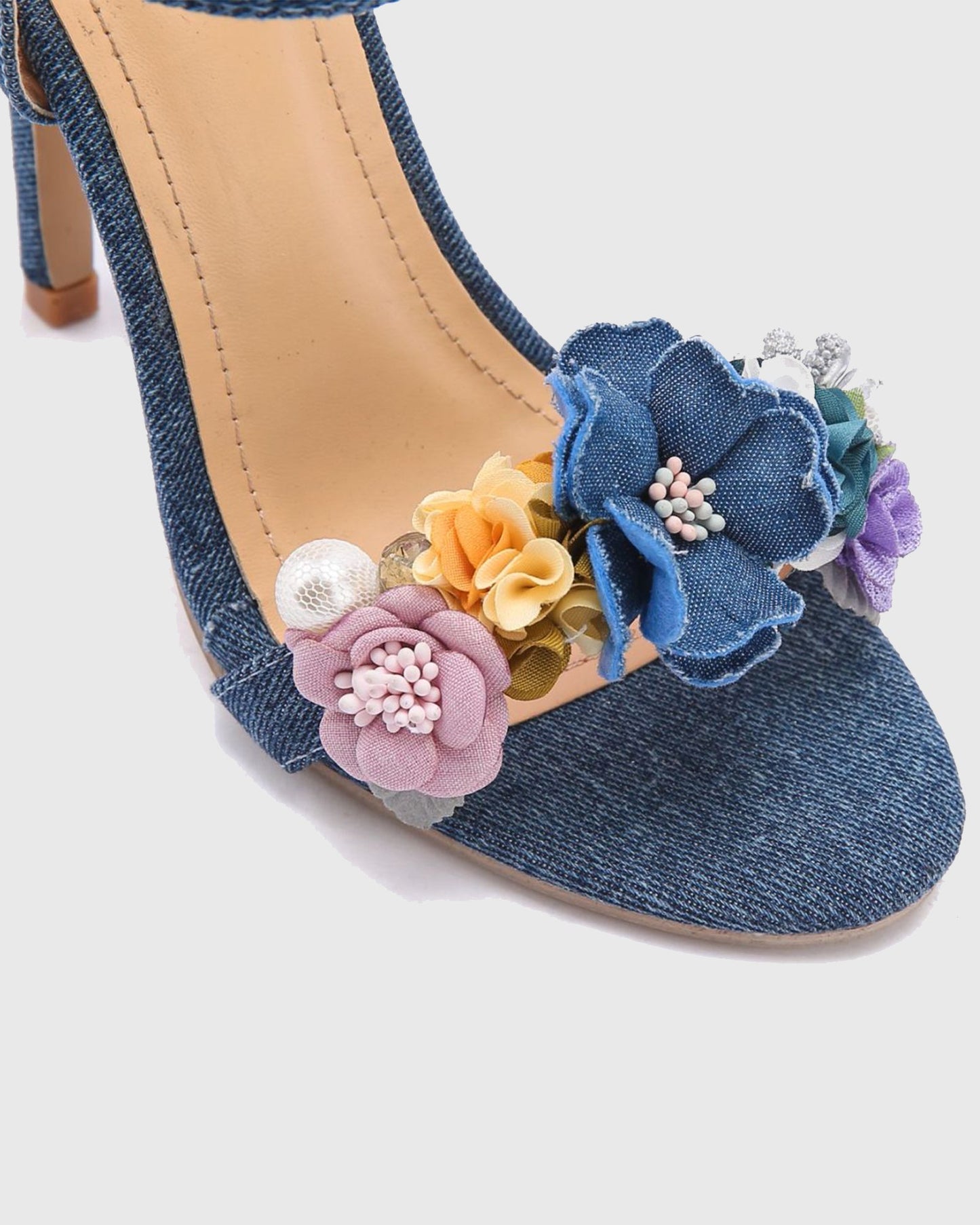 Zaryn Pearl Flowers Denim Sandals In Blue