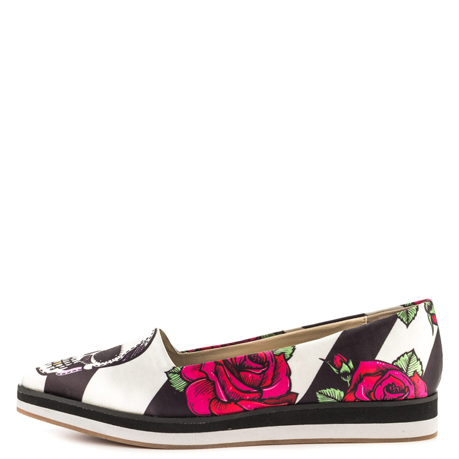 Stylish Black & White Pointed Toe Flower Skull Print Flats