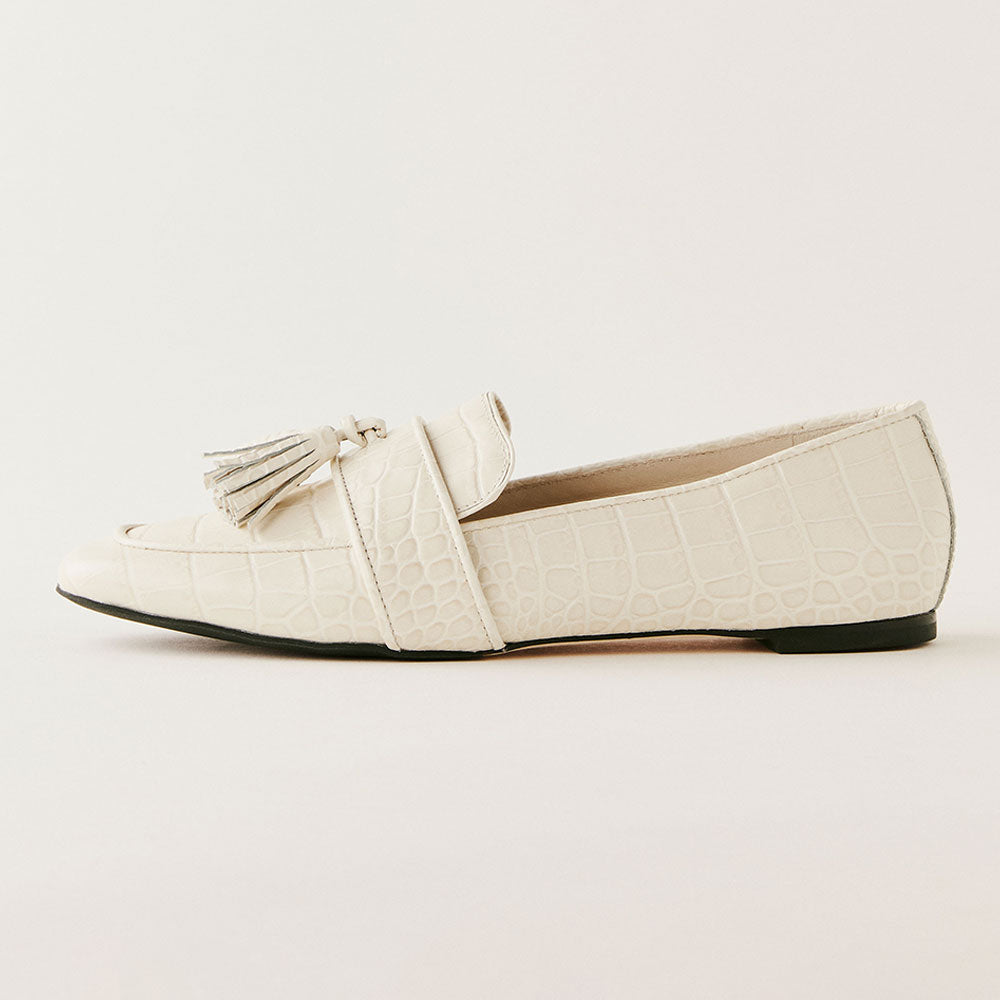 Beige Croco Embossed Round Toe Flat Women's Loafers with Tassel