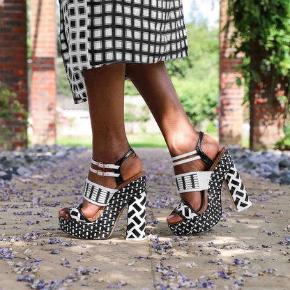 Black & White Woven Platform Heels Buckle Strap Vintage Sandals
