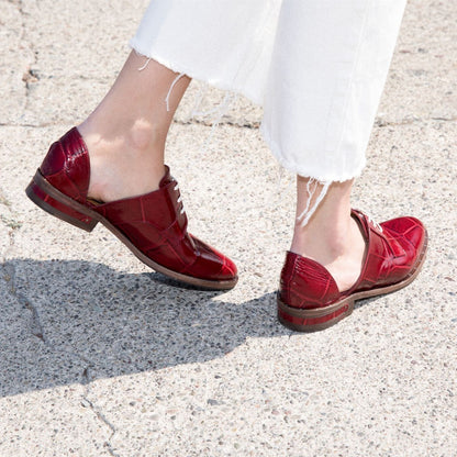 Burgundy Women's Oxfords Croco Embossed Lace Up Flats Vintage Shoes