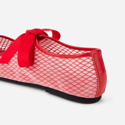 Comfortable Mesh Closed-Toe Ballet Style Lace-Up Flats in Red