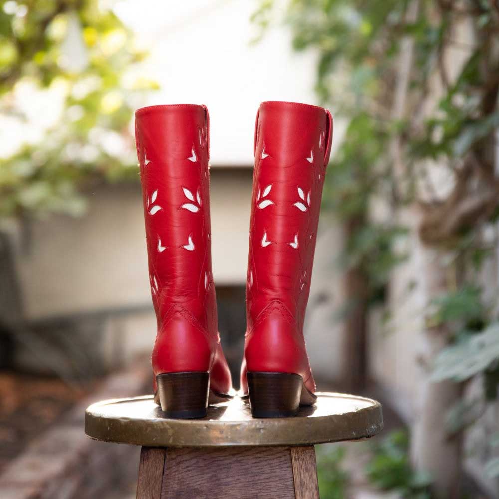 Red Pointy Toe Stitched Leaf Decor Chunky Heel Mid Calf Boots