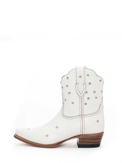 White Snip Toe Stars Detail Chunky Heel Cowgirl Ankle Boots