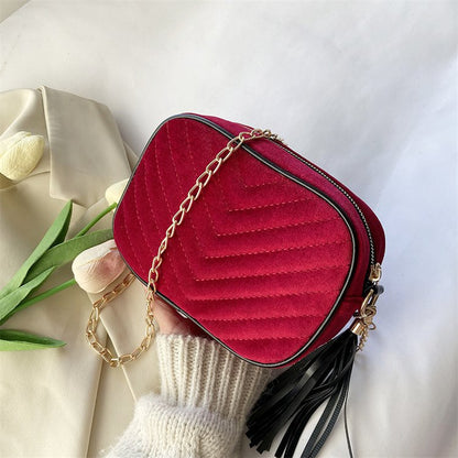 Women Chic Chain Stitching Design Solid Color Tassel Decoration Crossbody Bag