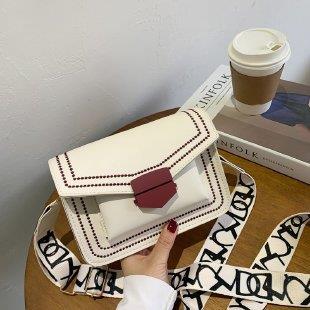 Sac à bandoulière carré large et tendance 