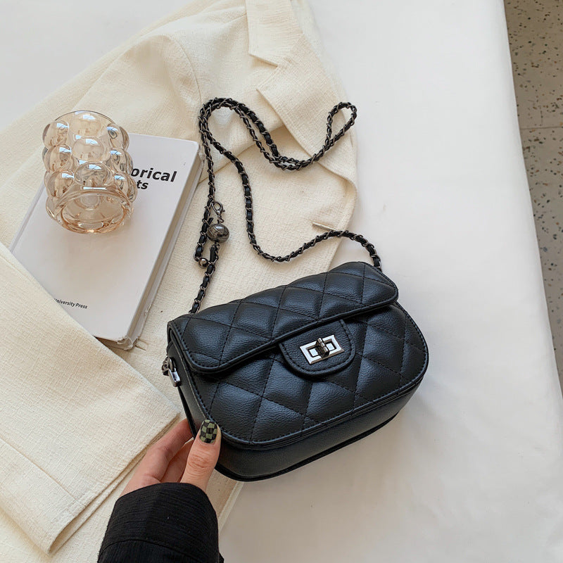 Women Fashion Casual Embroidery Chain Small Crossbody Bag