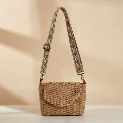 Sac à bandoulière à large sangle en paille tissée de style ethnique pour femme 