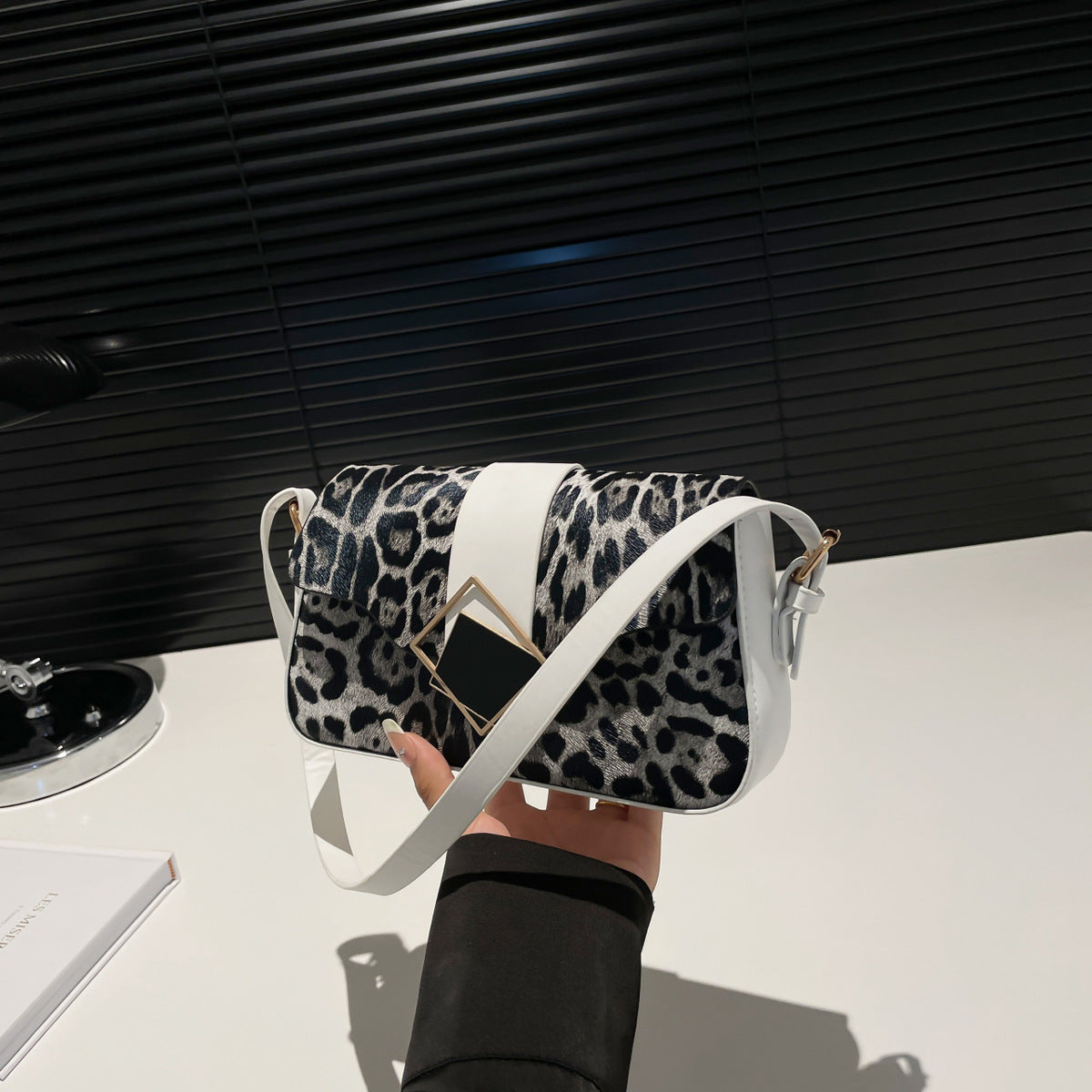 Sac à bandoulière décontracté à imprimé léopard pour femme 