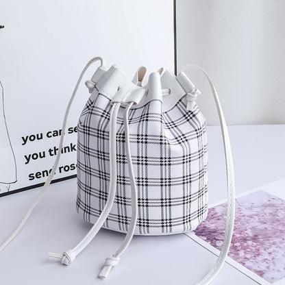 Sac seau à carreaux tendance pour femme 