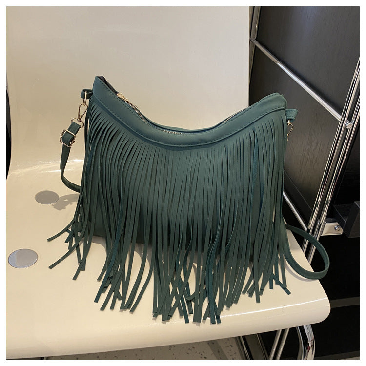 Women'S Fashionable Solid Color Tassel Large Capacity Shoulder Bag
