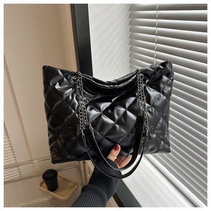 Women Fashionable Solid Color Rhombic Large Capacity Chain PU Tote Bag
