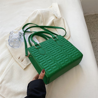 Petit sac à main carré uni à motif gaufré d'été 