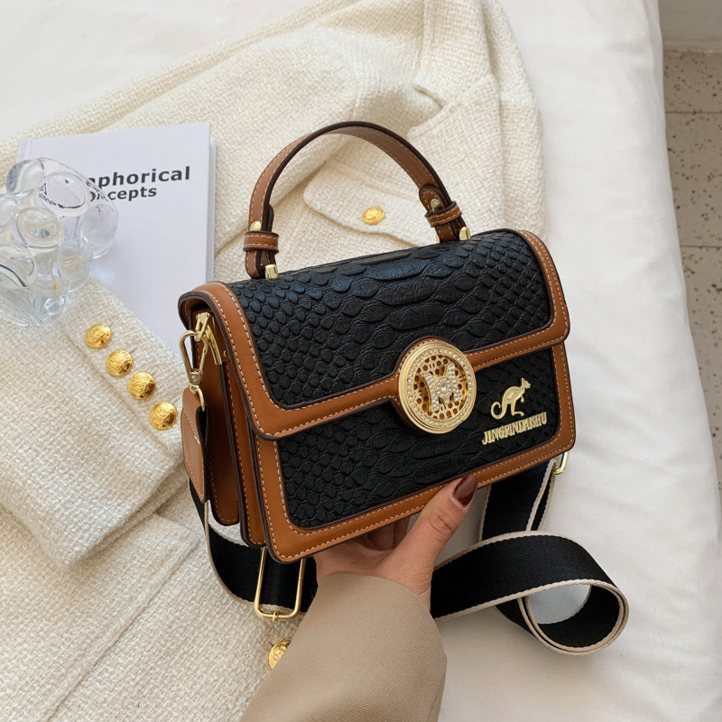 Women Vintage Flap Buckle Design Crocodile Pattern PU Crossbody Bag
