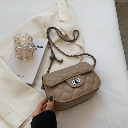 Women Fashion Casual Embroidery Chain Small Crossbody Bag