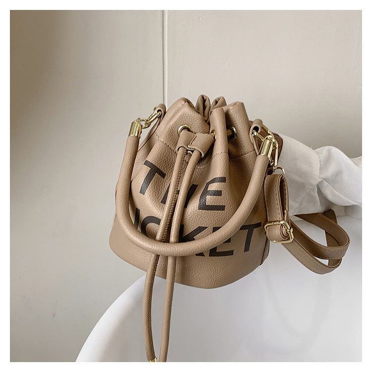 Sac seau à cordon de serrage en PU pour femme 