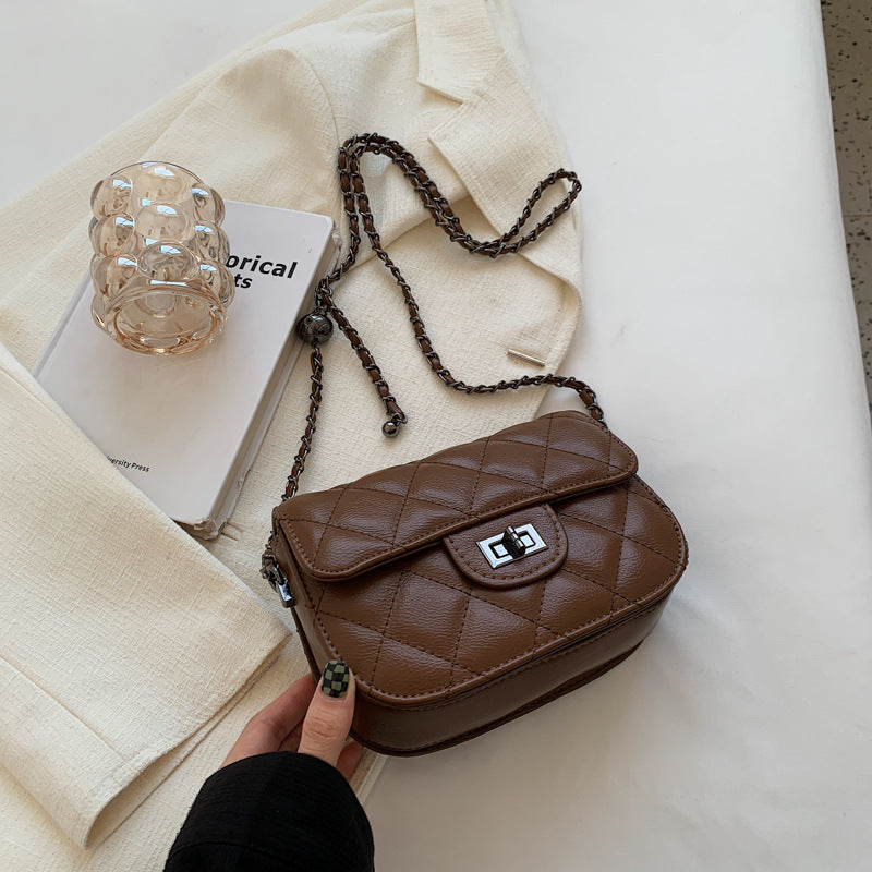 Women Fashion Casual Embroidery Chain Small Crossbody Bag