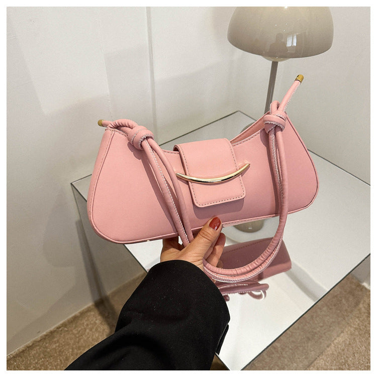 Sac à bandoulière tendance et solide 