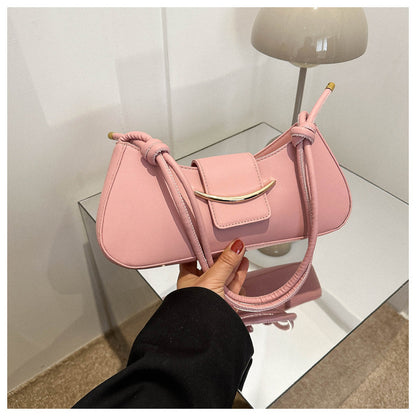 Sac à bandoulière tendance et solide 