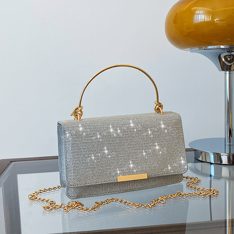 Sac à bandoulière carré à rabat fin et chaîne pour femme, tendance été 