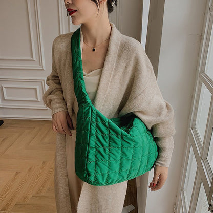 Sac à bandoulière simple et uni de grande capacité 