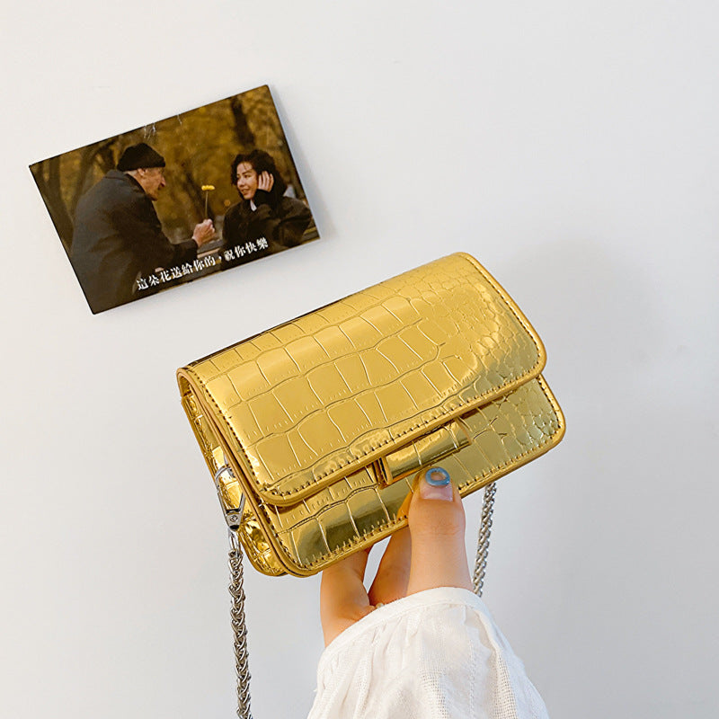 Sac bandoulière simple à chaîne et motif pierre de couleur unie 