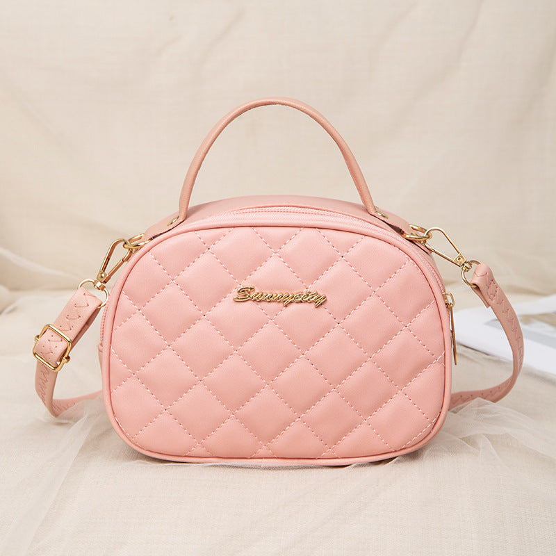 Sac à bandoulière en PU pour femme, décontracté, couleur unie, avec lettres en métal, matelassé, fermeture éclair et poignée 