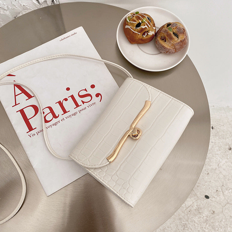 Sac à bandoulière en PU à motif crocodile et boucle à rabat pour femme 