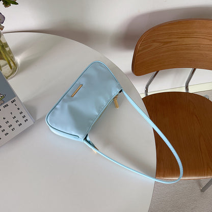 Sac à main tendance en nylon de couleur unie avec fermeture éclair pour femme 