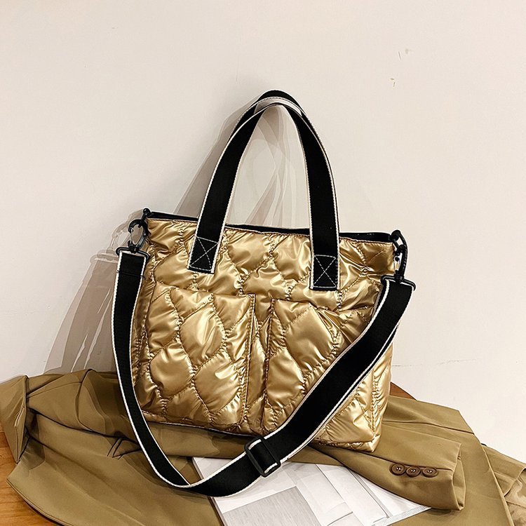 Women Fashionable Large Capacity Rhomboid Quilted PU Tote Bag