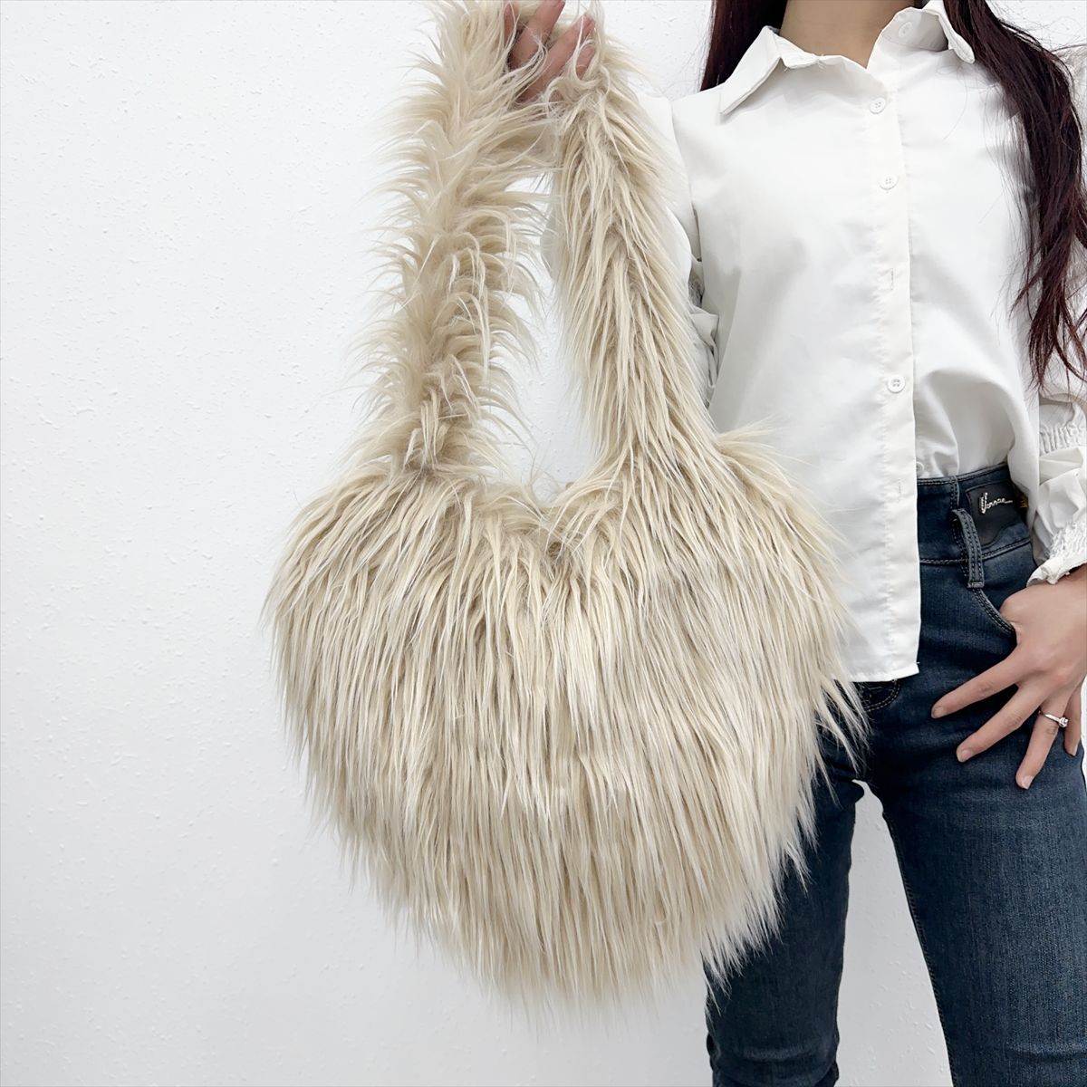 Sac à bandoulière en peluche en forme de cœur pour femme, mignon et tendance, couleur unie, hiver 
