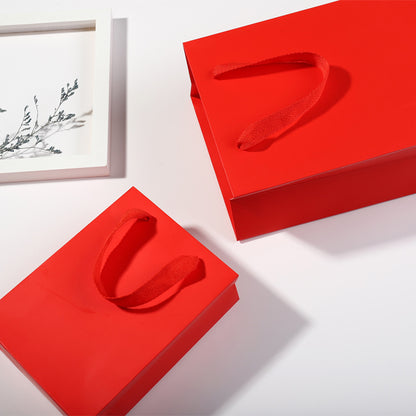 Sac en papier simple de couleur unie, sac d'emballage portable 