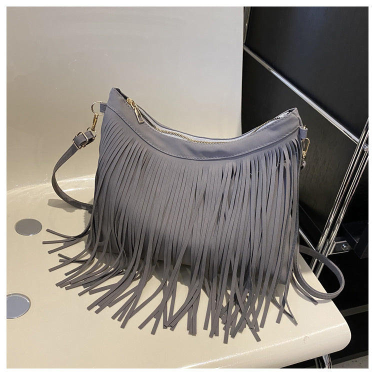 Women'S Fashionable Solid Color Tassel Large Capacity Shoulder Bag