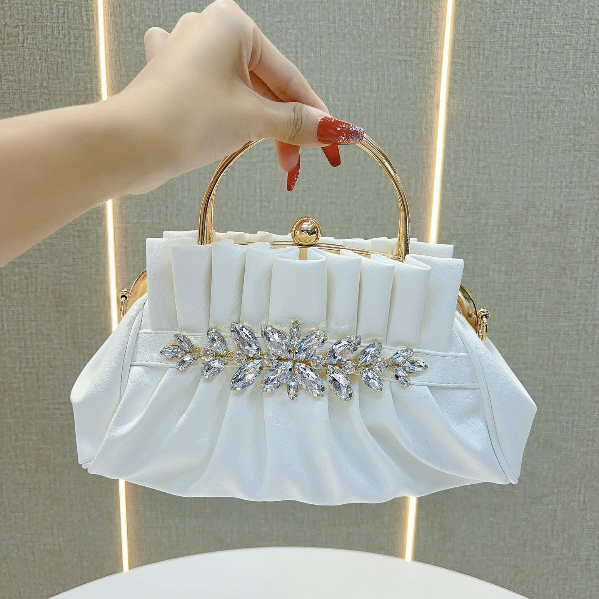 Sac à main élégant plissé en strass pour banquet, tendance pour femmes 