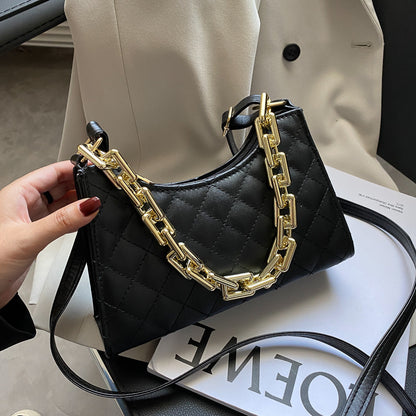 Women Fashion Chain One Shoulder Handbag Baguette
