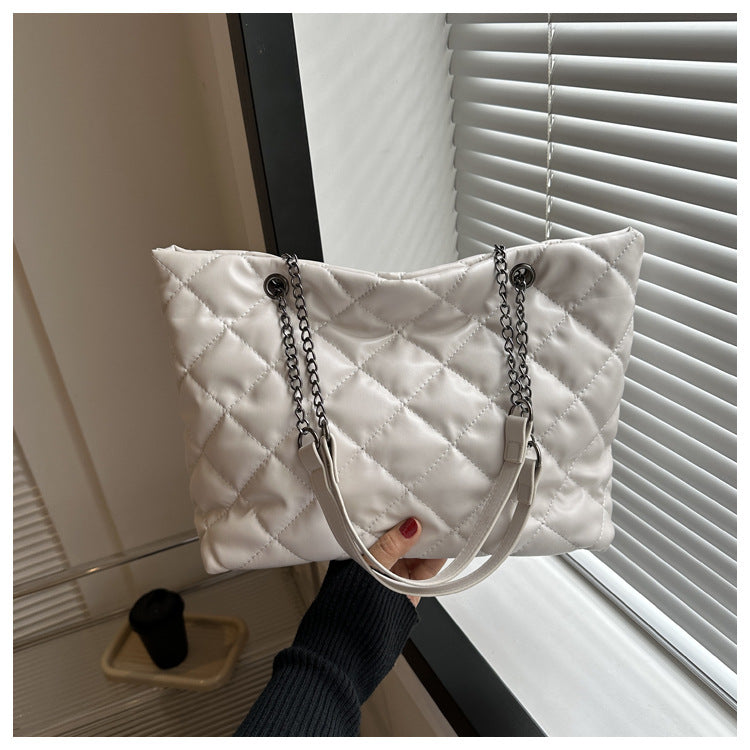 Women Fashionable Solid Color Rhombic Large Capacity Chain PU Tote Bag