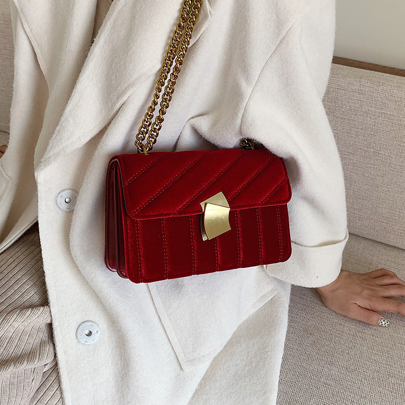 Women Elegant Flap Buckle Design Solid Color Velvet Shoulder Bag