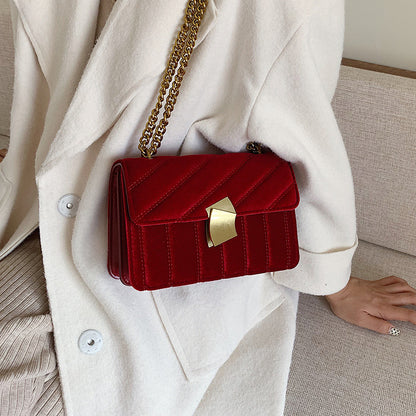 Women Elegant Flap Buckle Design Solid Color Velvet Shoulder Bag