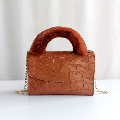 Sac à bandoulière tendance en peluche crocodile de couleur unie 