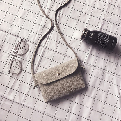 Mini sac à bandoulière à rabat carré pour femme, simple et tendance, couleur unie 